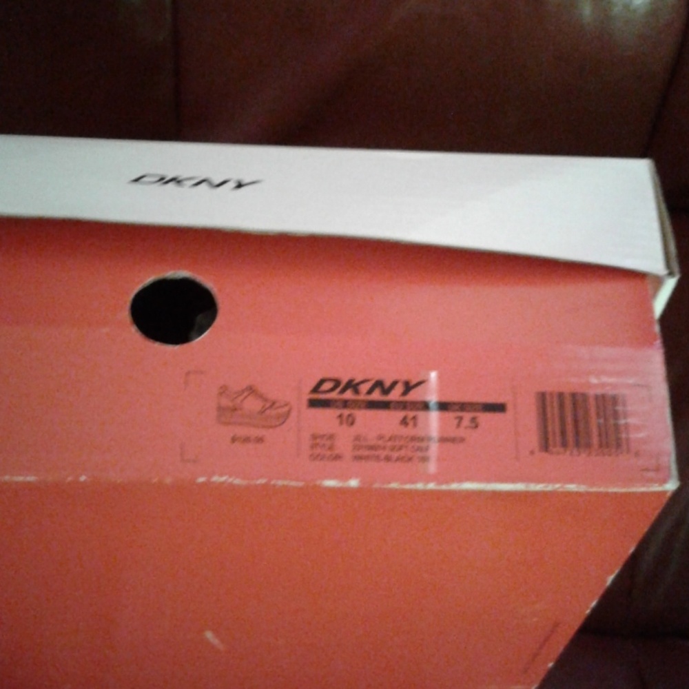 Platform Sneaker - Picture 3 of 6